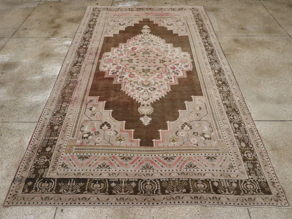Vintage Turkish Anatolian Gallery Carpet, No.33492 - Gss