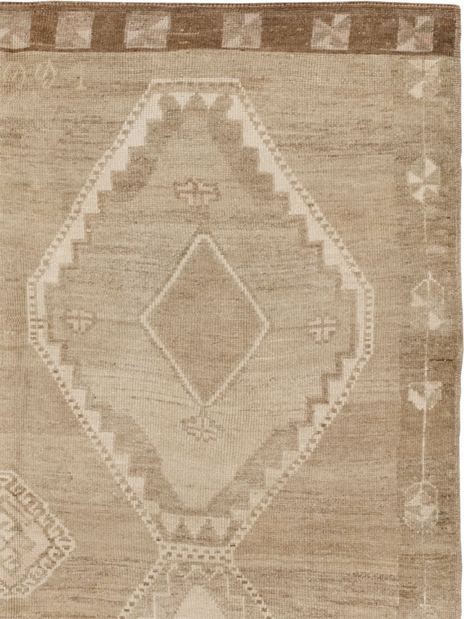 Vintage Turkish Anatolian Gallery Carpet, No.33493 - Gss