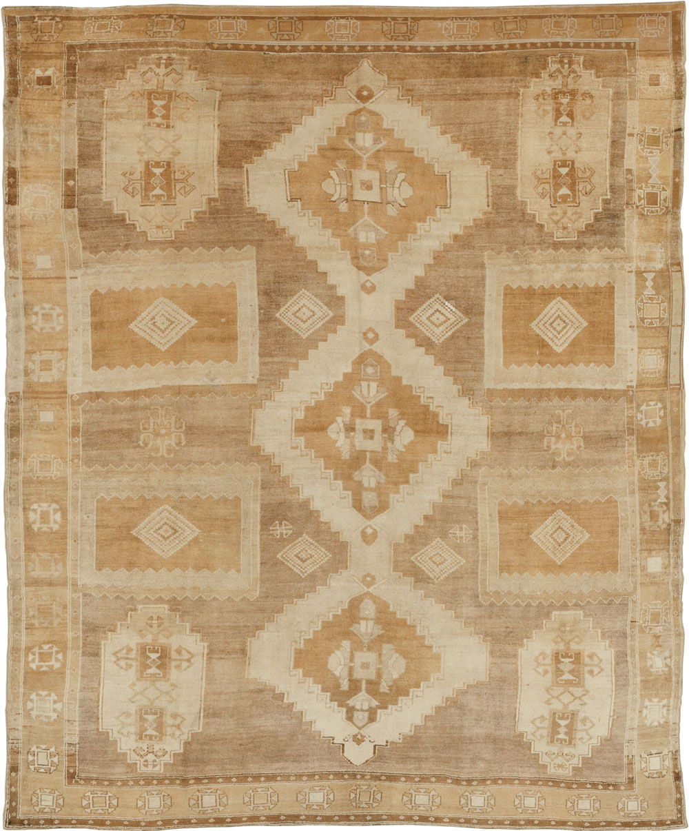 Vintage Turkish Anatolian Room Size Carpet, No.33572 - Gss