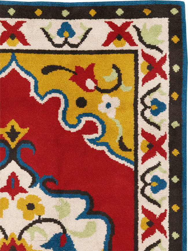 Vintage European Accent Rug, No.33579 - Gss
