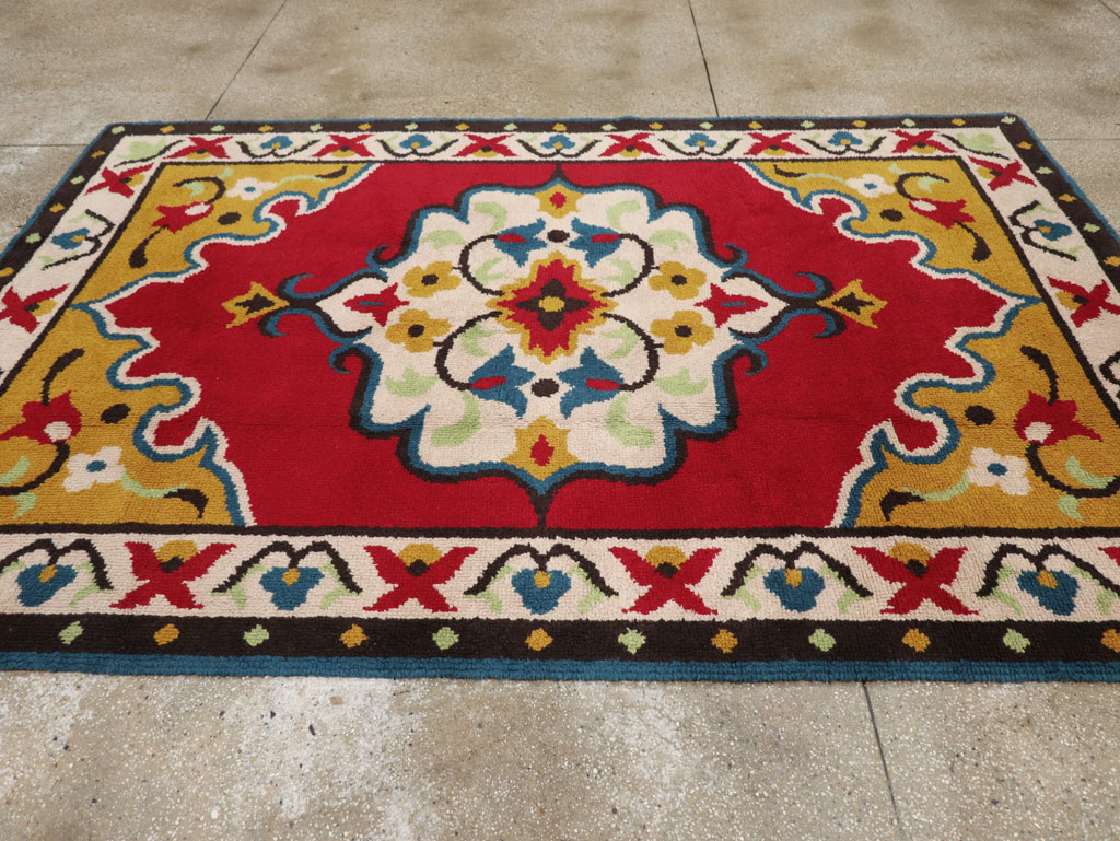 Vintage European Accent Rug, No.33579 - Gss