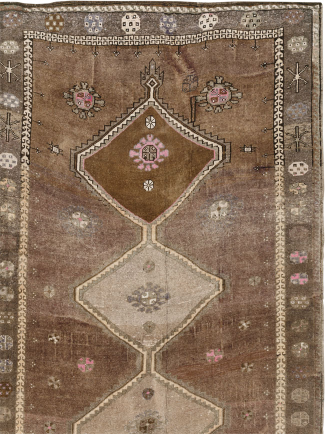Vintage Turkish Anatolian Room Size Carpet, No.33586 - Gss
