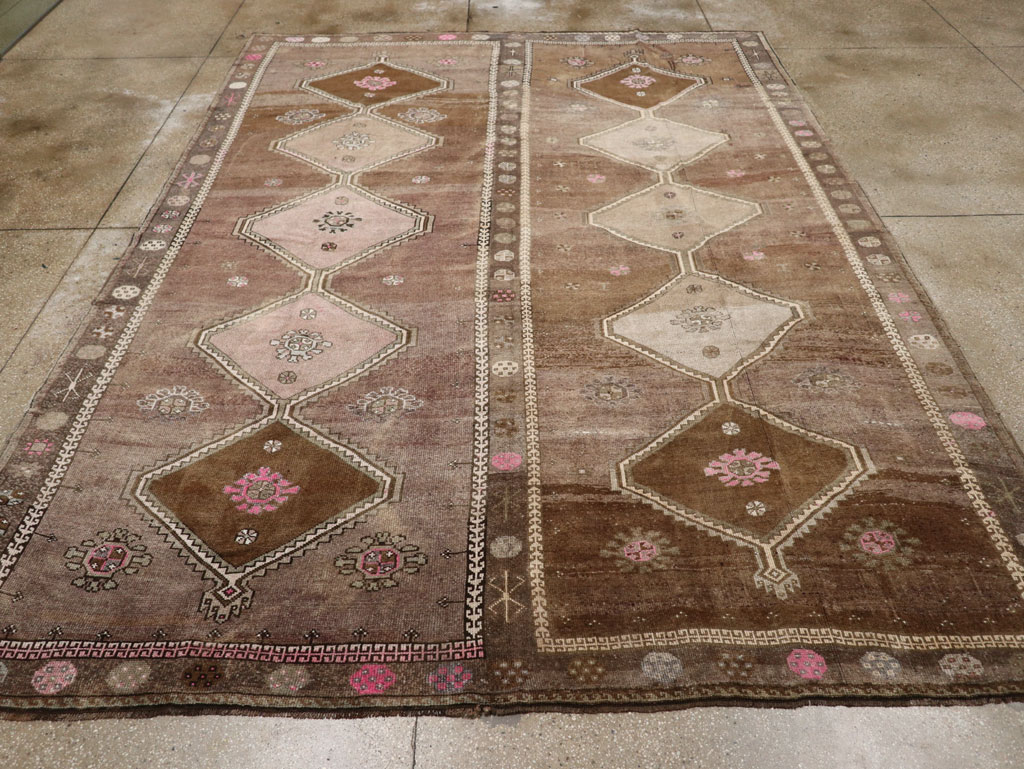 Vintage Turkish Anatolian Room Size Carpet, No.33586 - Gss