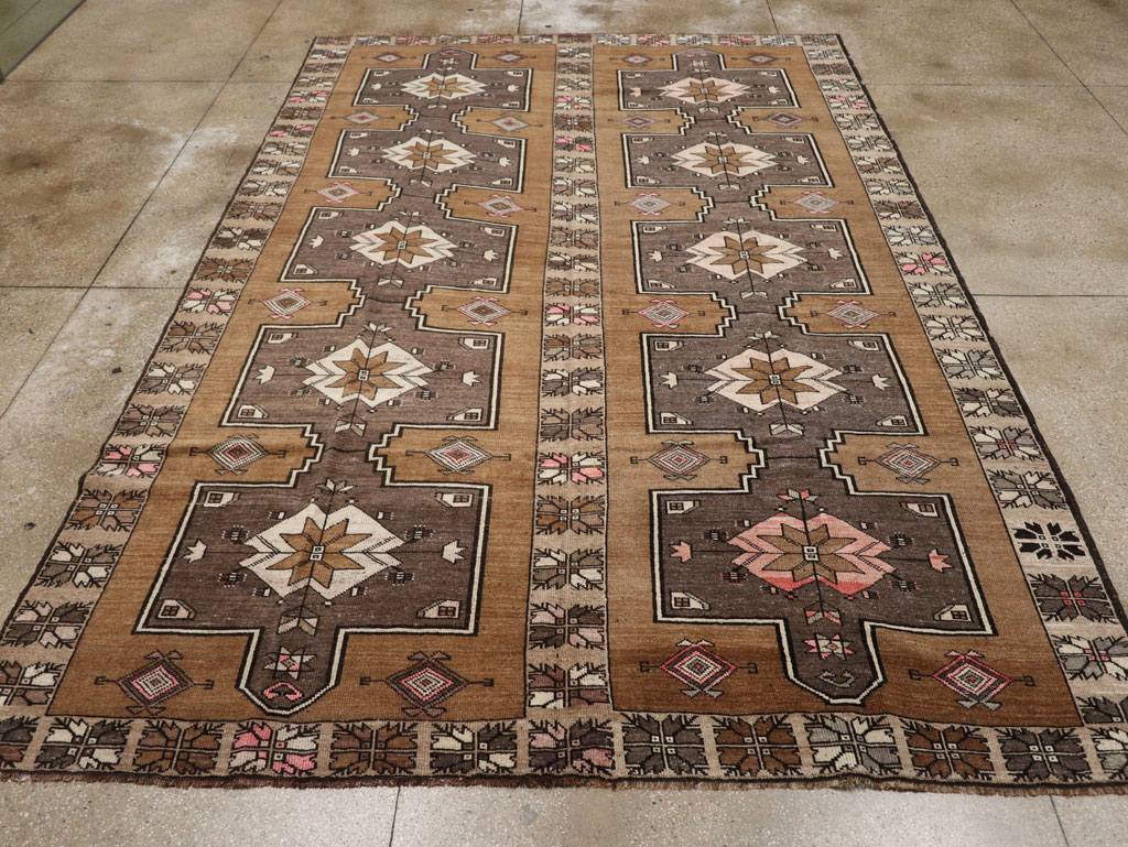 Vintage Turkish Anatolian Room Size Carpet, No.33587 - Gss