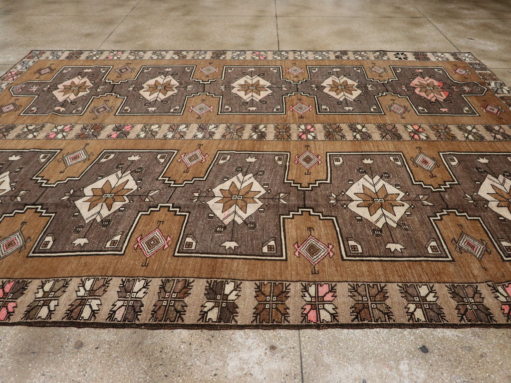 Vintage Turkish Anatolian Room Size Carpet, No.33587 - Gss