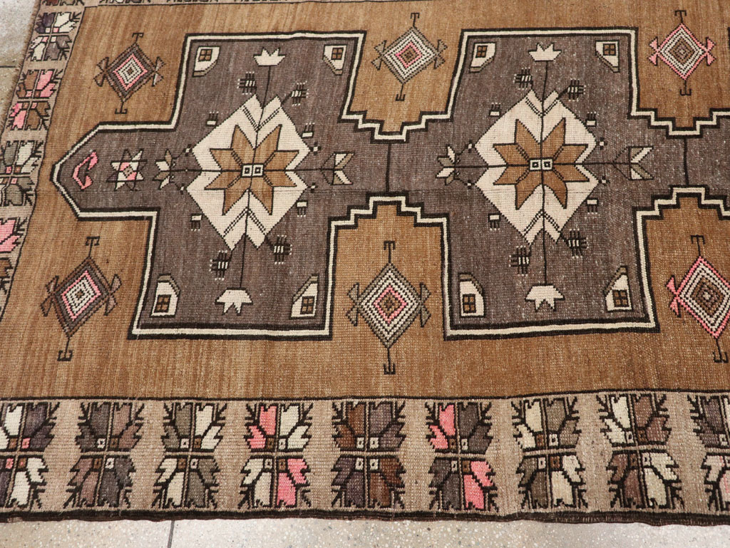Vintage Turkish Anatolian Room Size Carpet, No.33587 - Gss