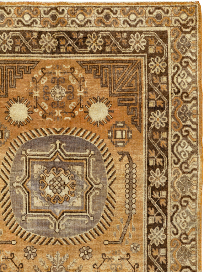 Antique East Turkestan Khotan Accent Rug, No.33589 - Gss