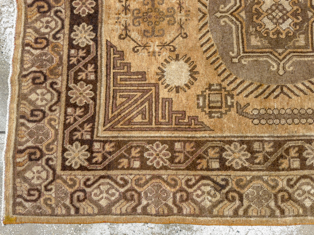 Antique East Turkestan Khotan Accent Rug, No.33589 - Gss