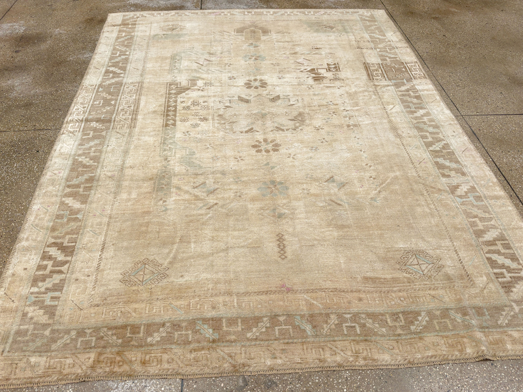 Vintage Turkish Anatolian Accent Rug, No.33614 - Gss