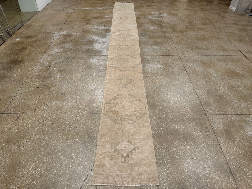 Vintage Turkish Anatolian Long Runner, No.33624 - Gss