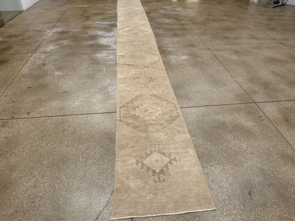 Vintage Turkish Anatolian Long Runner, No.33624 - Gss