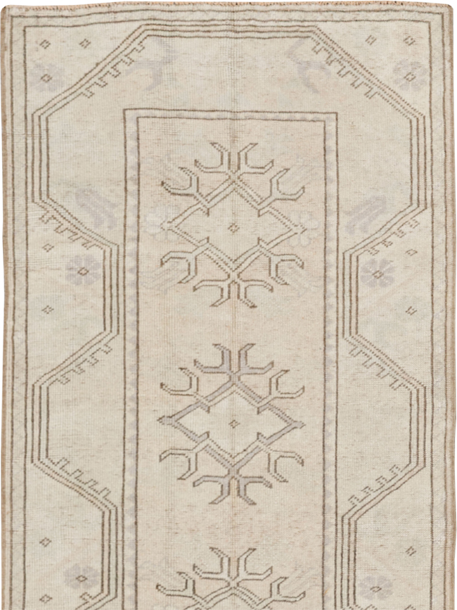 Vintage Turkish Anatolian Long Runner, No.33627 - Gss