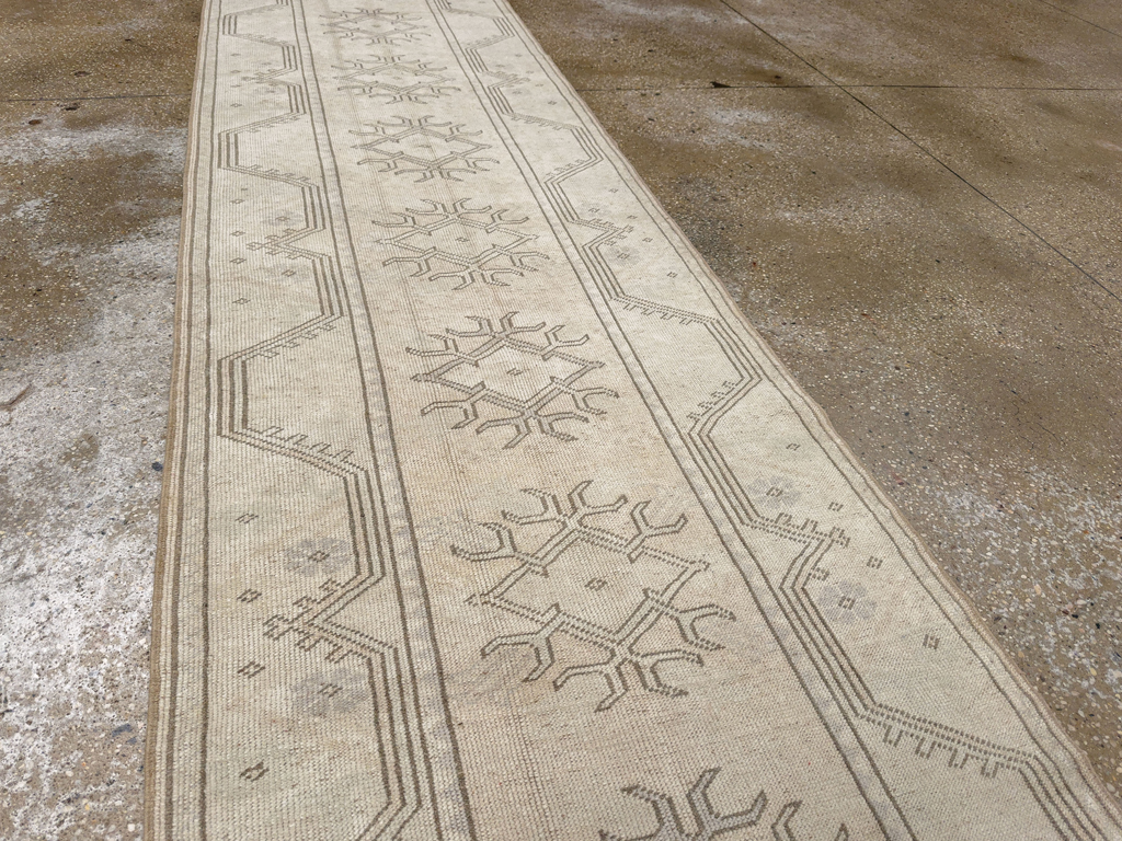 Vintage Turkish Anatolian Long Runner, No.33627 - Gss