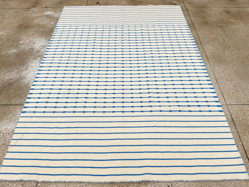 Vintage Turkish Flatweave Kilim Accent Rug, No.33638 - Gss