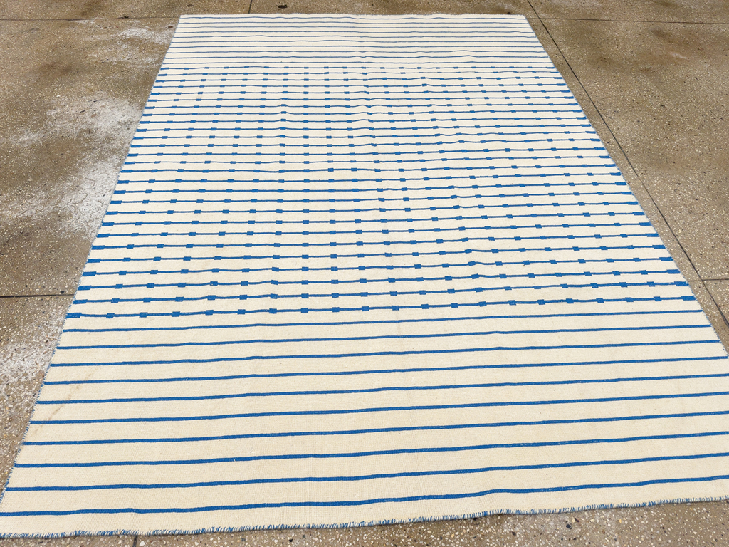 Vintage Turkish Flatweave Kilim Accent Rug, No.33638 - Gss