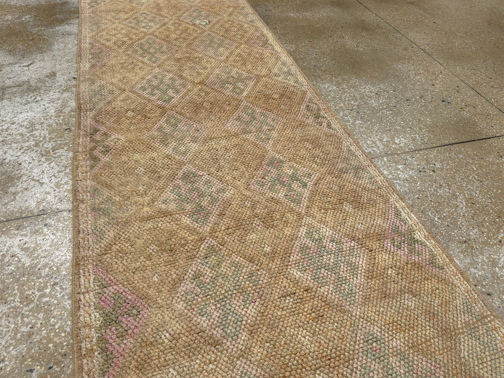 Vintage Turkish Anatolian Runner, No.33664 - Gss