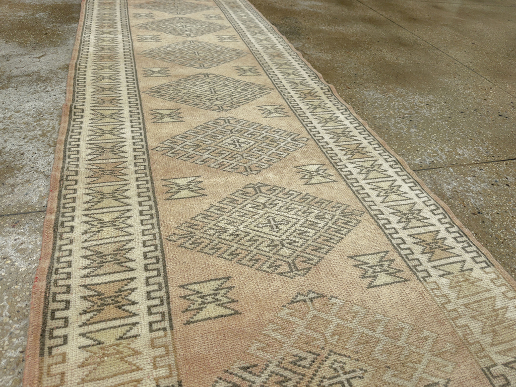 Vintage Turkish Anatolian Runner, No.33665 - Gss