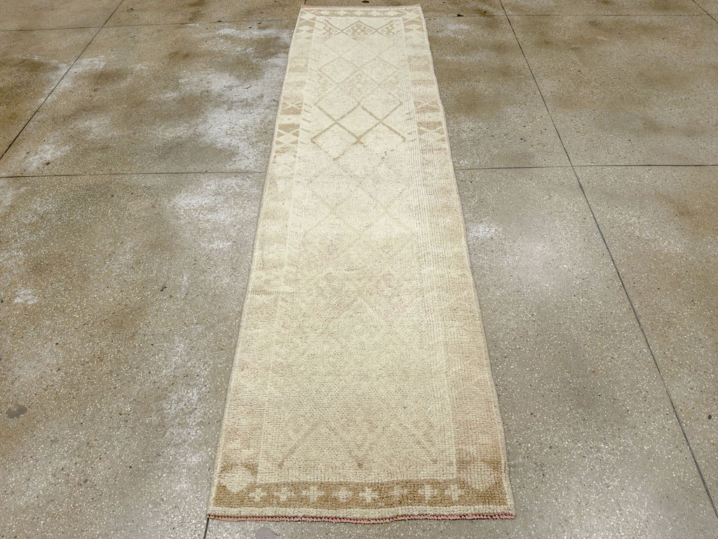 Vintage Turkish Anatolian Runner, No.33676 - Gss