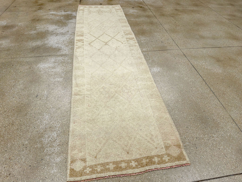 Vintage Turkish Anatolian Runner, No.33676 - Gss
