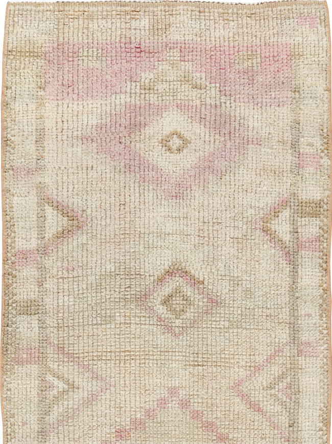 Vintage Turkish Anatolian Runner, No.33682 - Gss