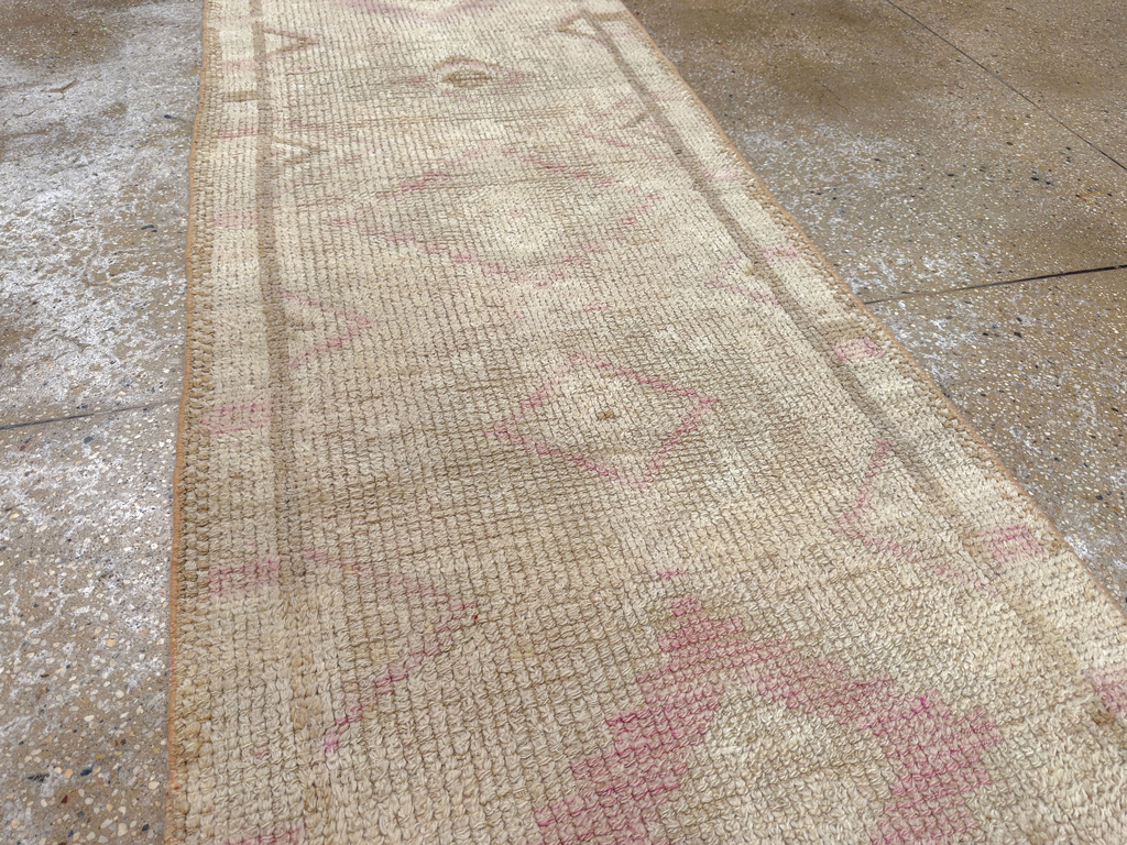 Vintage Turkish Anatolian Runner, No.33682 - Gss