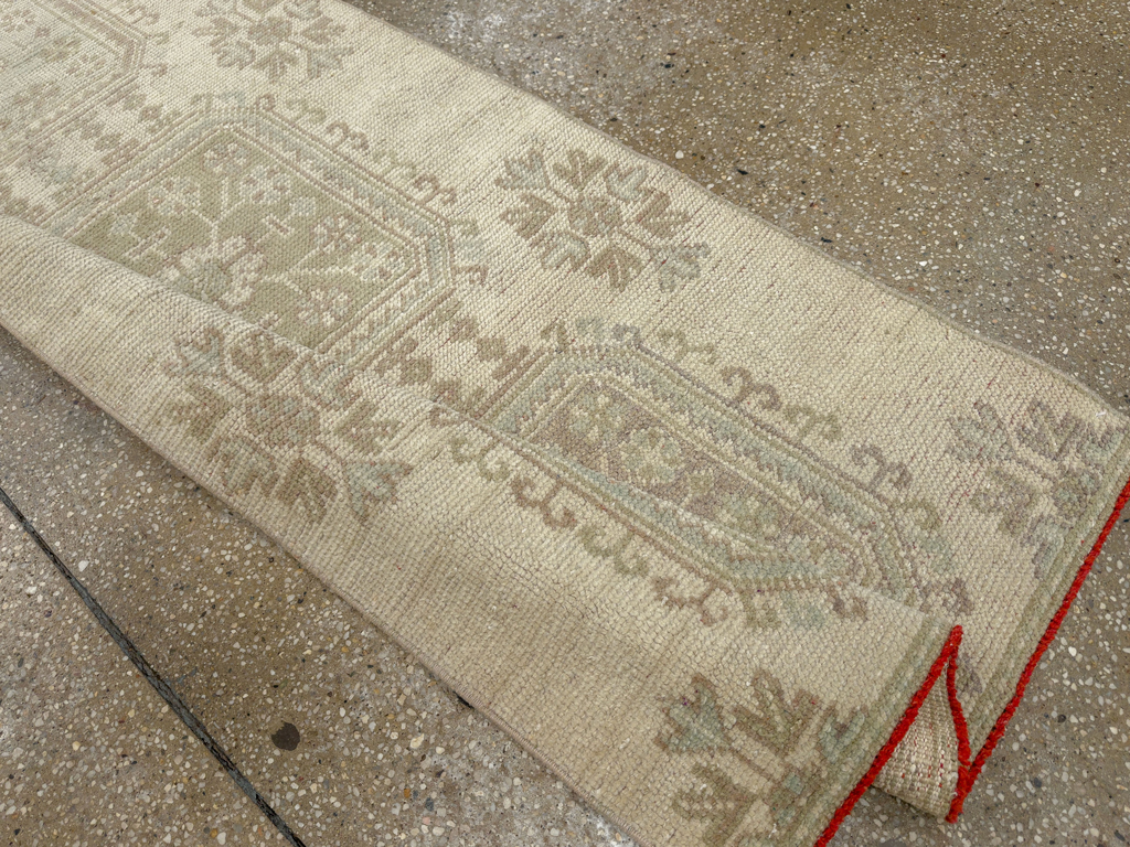 Vintage Turkish Anatolian Runner, No.33683 - Gss