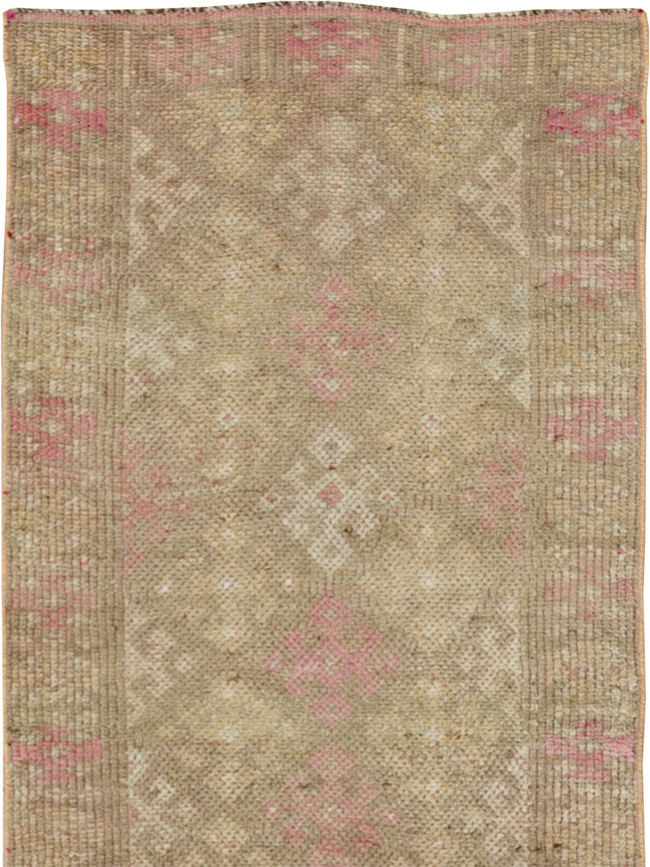 Vintage Turkish Anatolian Runner, No.33686 - Gss