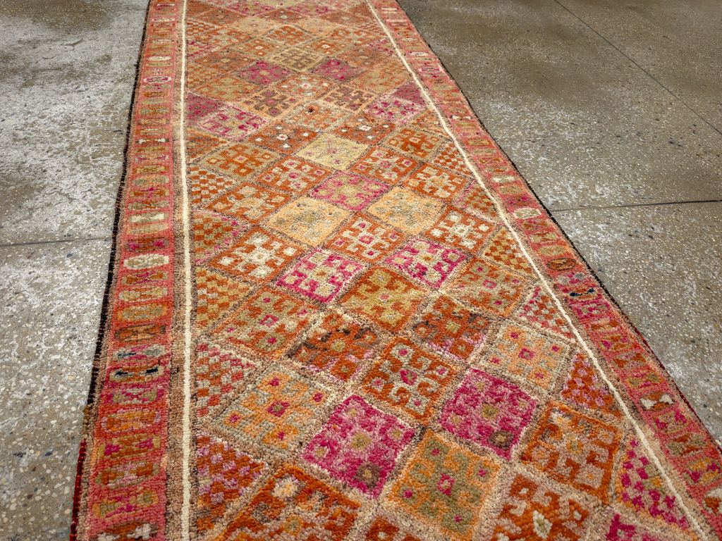 Vintage Turkish Anatolian Runner, No.33688 - Gss