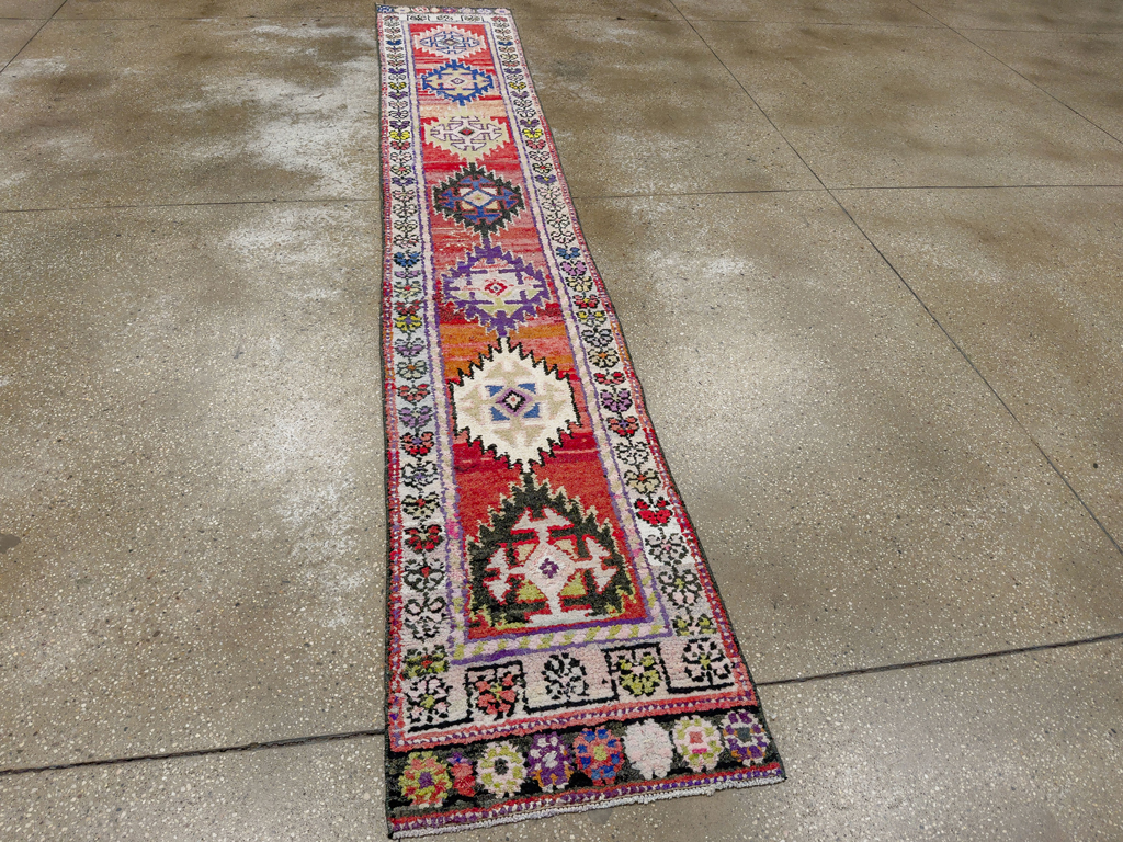 Vintage Turkish Anatolian Runner, No.33694 - Gss