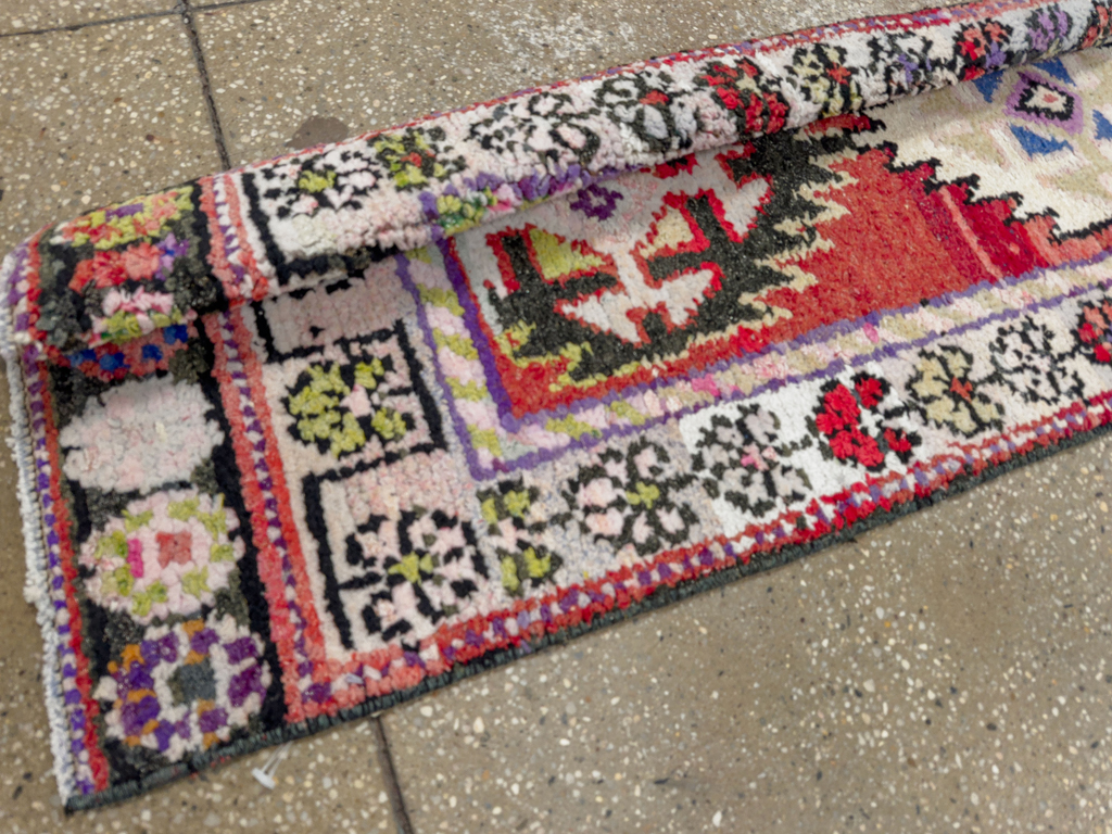 Vintage Turkish Anatolian Runner, No.33694 - Gss