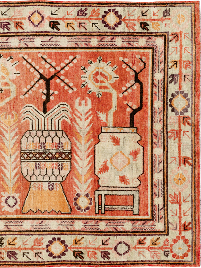Vintage East Turkestan Pictorial Vase Khotan Rug, No.33698 - Gss