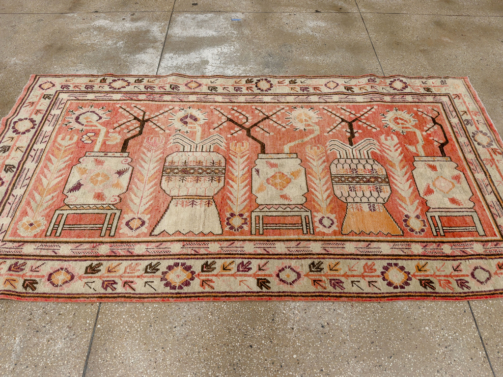Vintage East Turkestan Pictorial Vase Khotan Rug, No.33698 - Gss