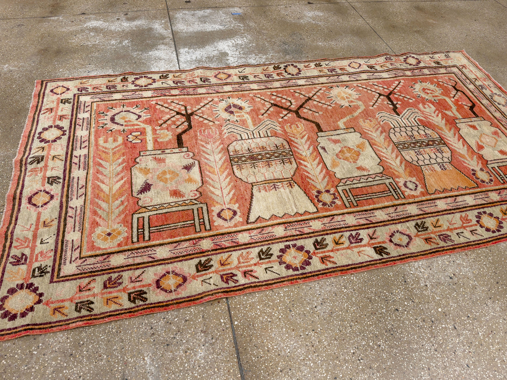 Vintage East Turkestan Pictorial Vase Khotan Rug, No.33698 - Gss