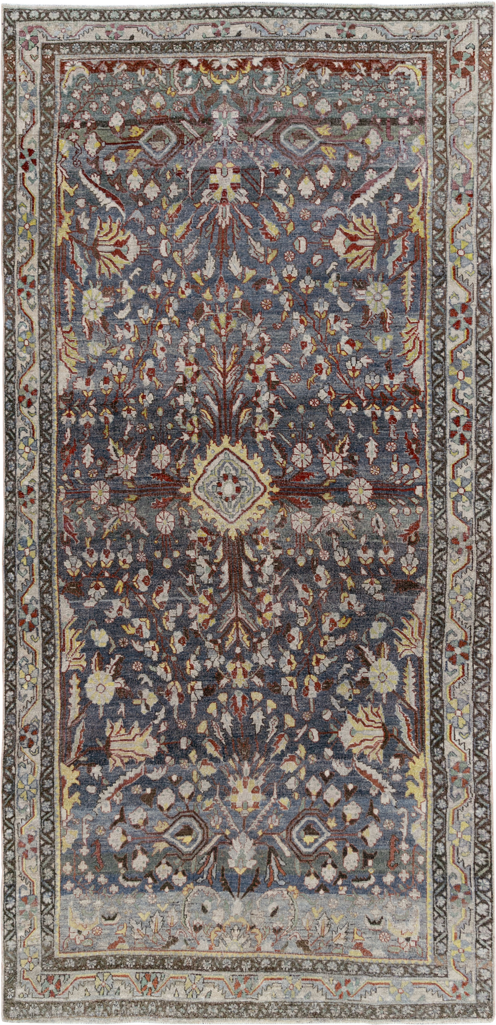 Antique Persian Mahal Gallery Carpet, No.33709 - Gss