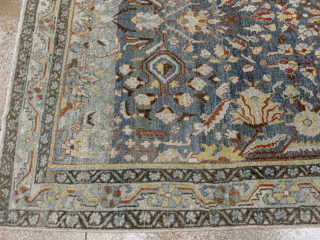 Antique Persian Mahal Gallery Carpet, No.33709 - Gss