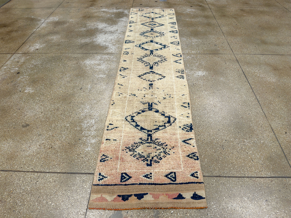 Vintage Turkish Anatolian Runner, No.33723 - Gss