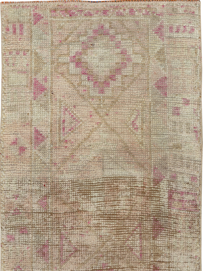 Vintage Turkish Anatolian Runner, No.33729 - Gss