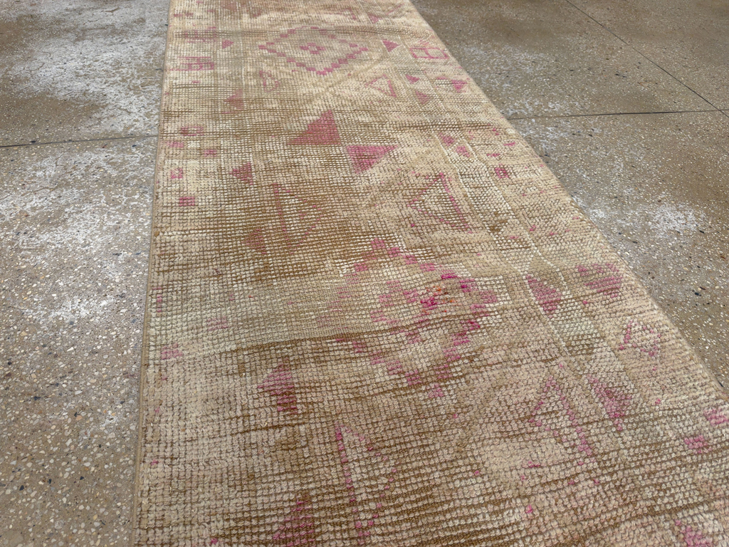 Vintage Turkish Anatolian Runner, No.33729 - Gss