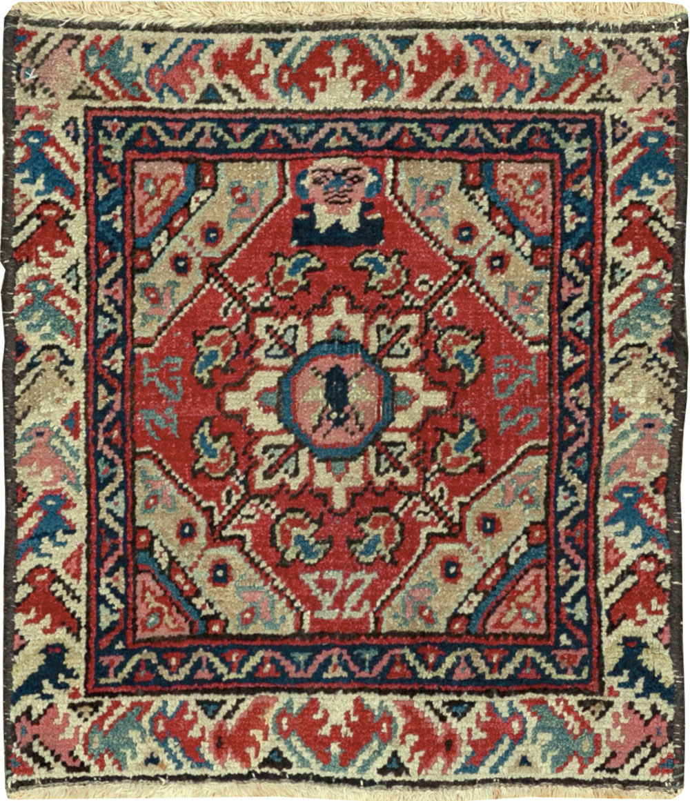 Antique Persian Pictorial Heriz Rug, No.33788 - Gss