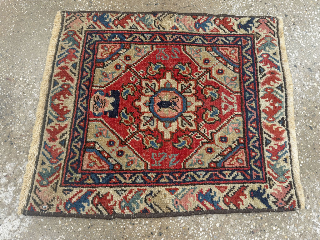 Antique Persian Pictorial Heriz Rug, No.33788 - Gss