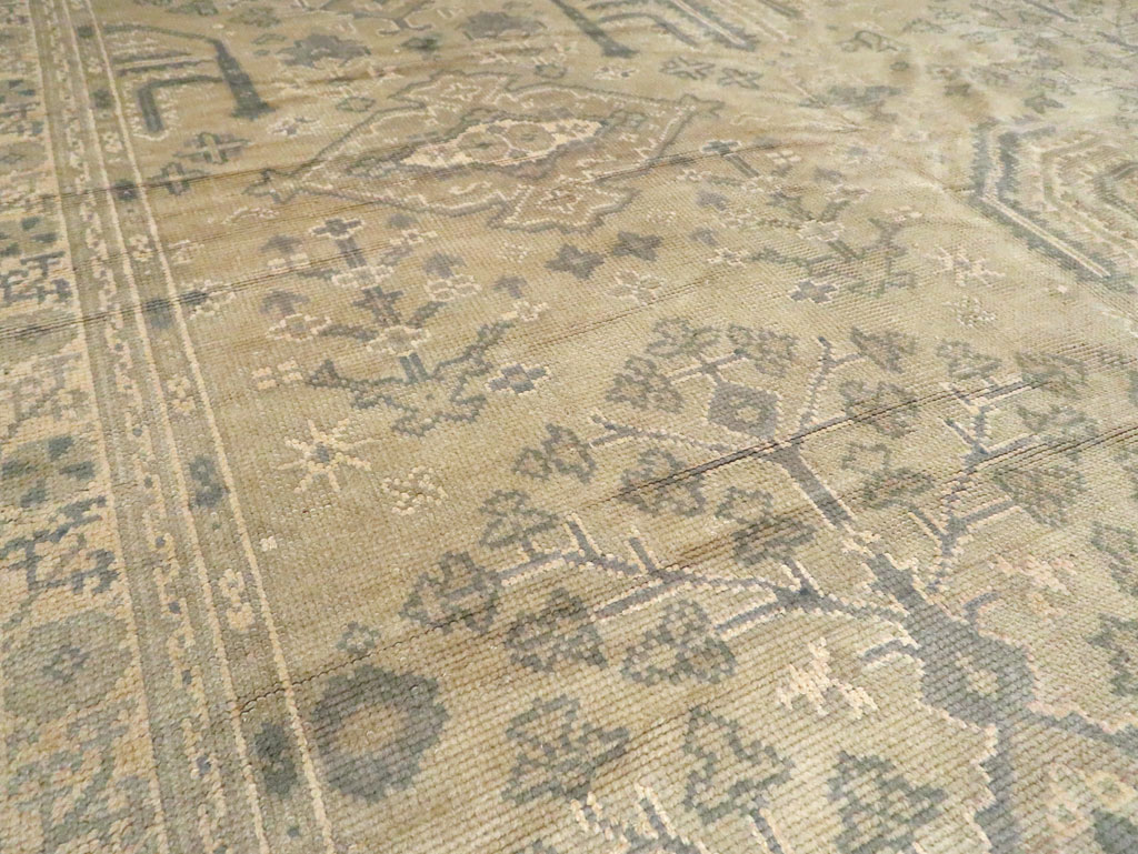 Vintage European Oushak Carpet, No.8050 - Gss