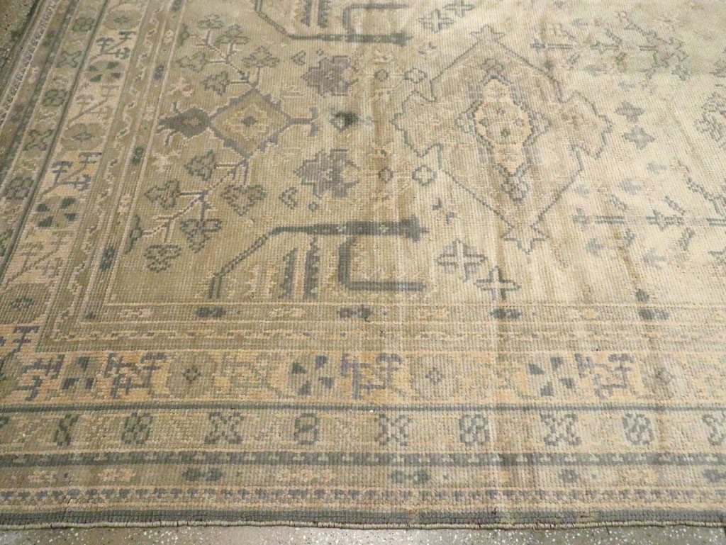 Vintage European Oushak Carpet, No.8050 - Gss