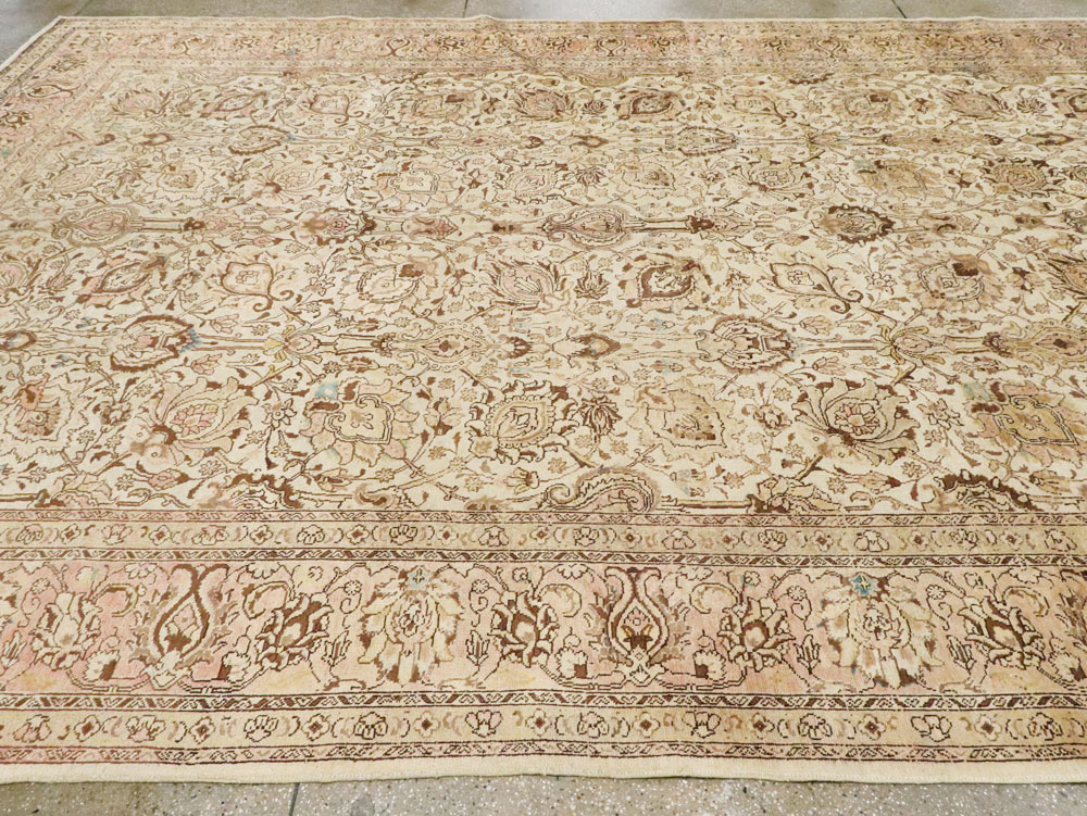 Antique Persian Tabriz Carpet, No.8111 - Gss