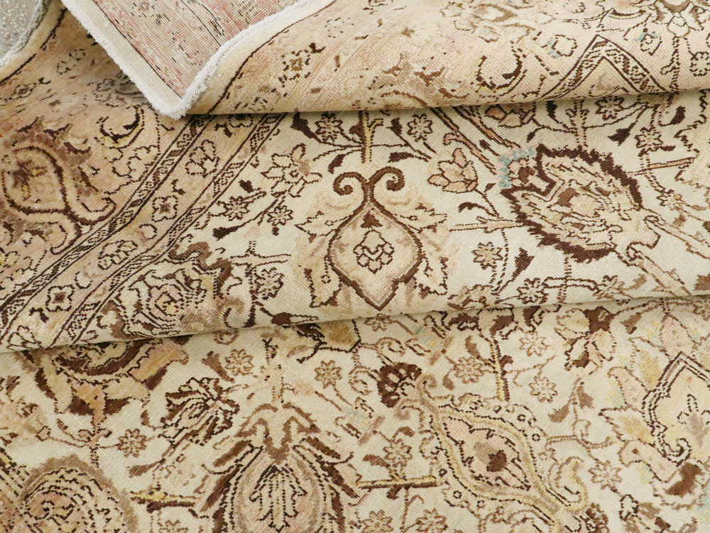 Antique Persian Tabriz Carpet, No.8111 - Gss