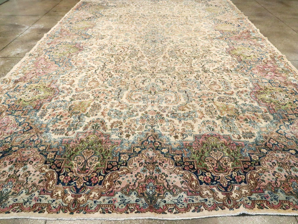 Vintage Persian Kerman Carpet, No.8155 - Gss