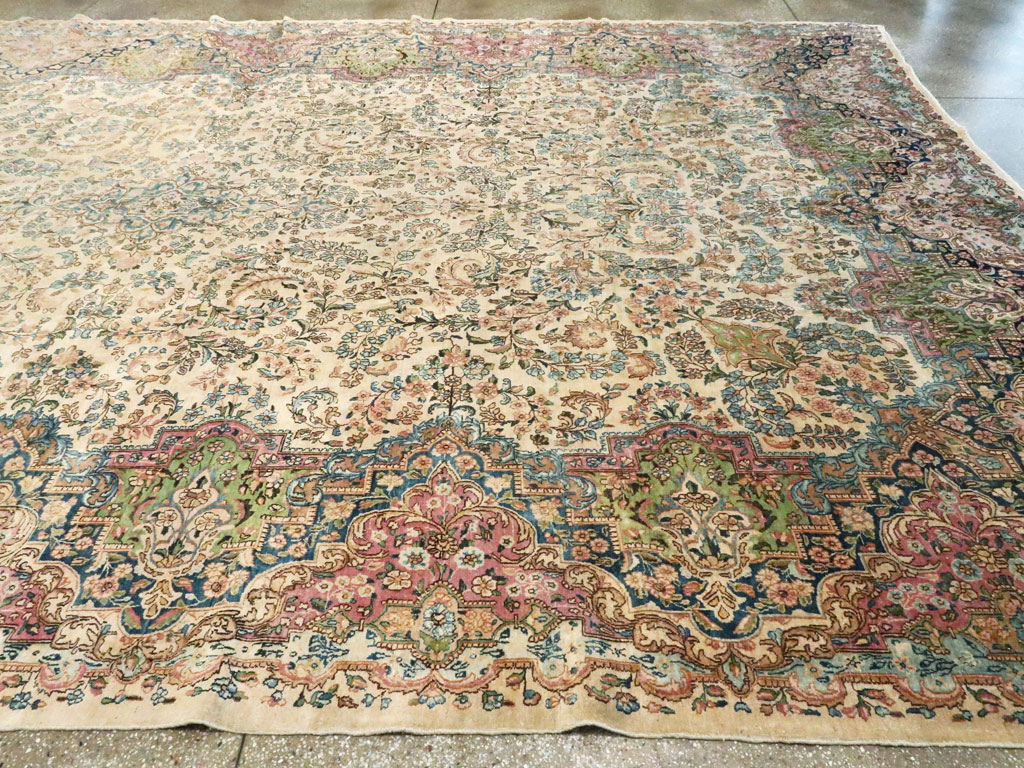 Vintage Persian Kerman Carpet, No.8155 - Gss