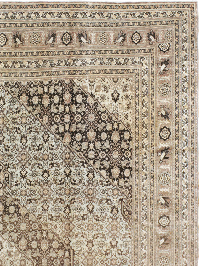 Antique Persian Tabriz Carpet, No.8320 - Gss