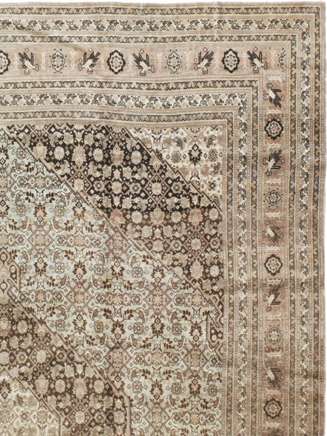 Antique Persian Tabriz Carpet, No.8320 - Gss