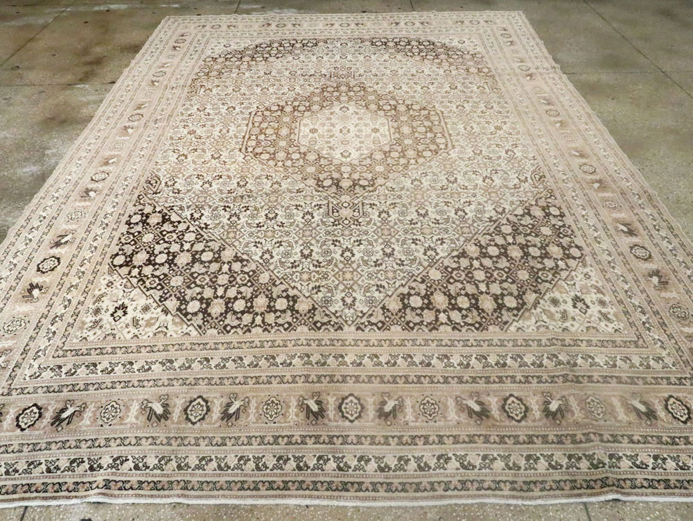 Antique Persian Tabriz Carpet, No.8320 - Gss