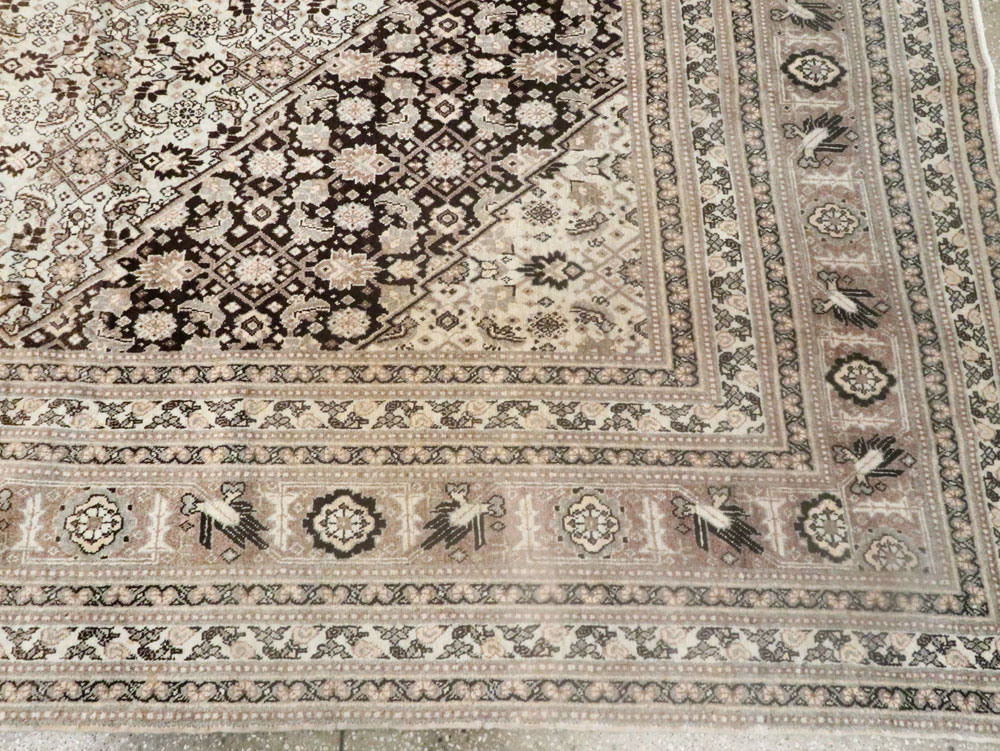 Antique Persian Tabriz Carpet, No.8320 - Gss